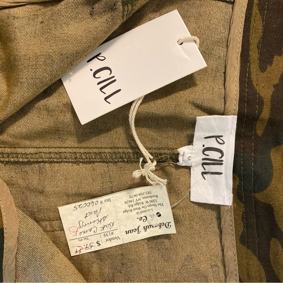 NWT Camo Button-Up Pants size M - Picture 3 of 9